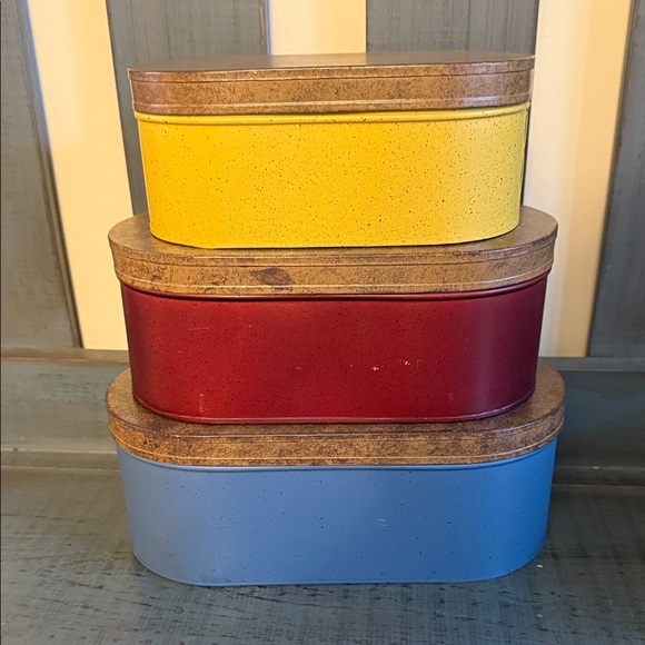 Colorful Stackable/ Nesting Storage Tins - Picture 2 of 9